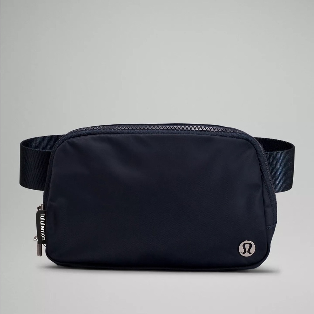 Lululemon Everywhere Black Belt Bag or Crossbody NWT